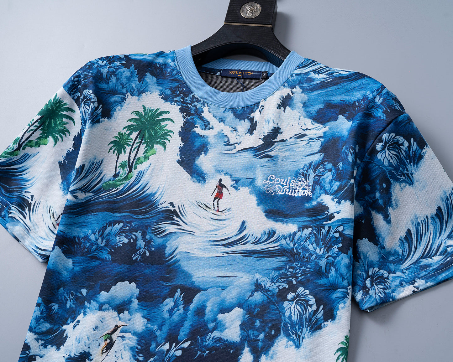 125WE76UDE Stylish T-shirts