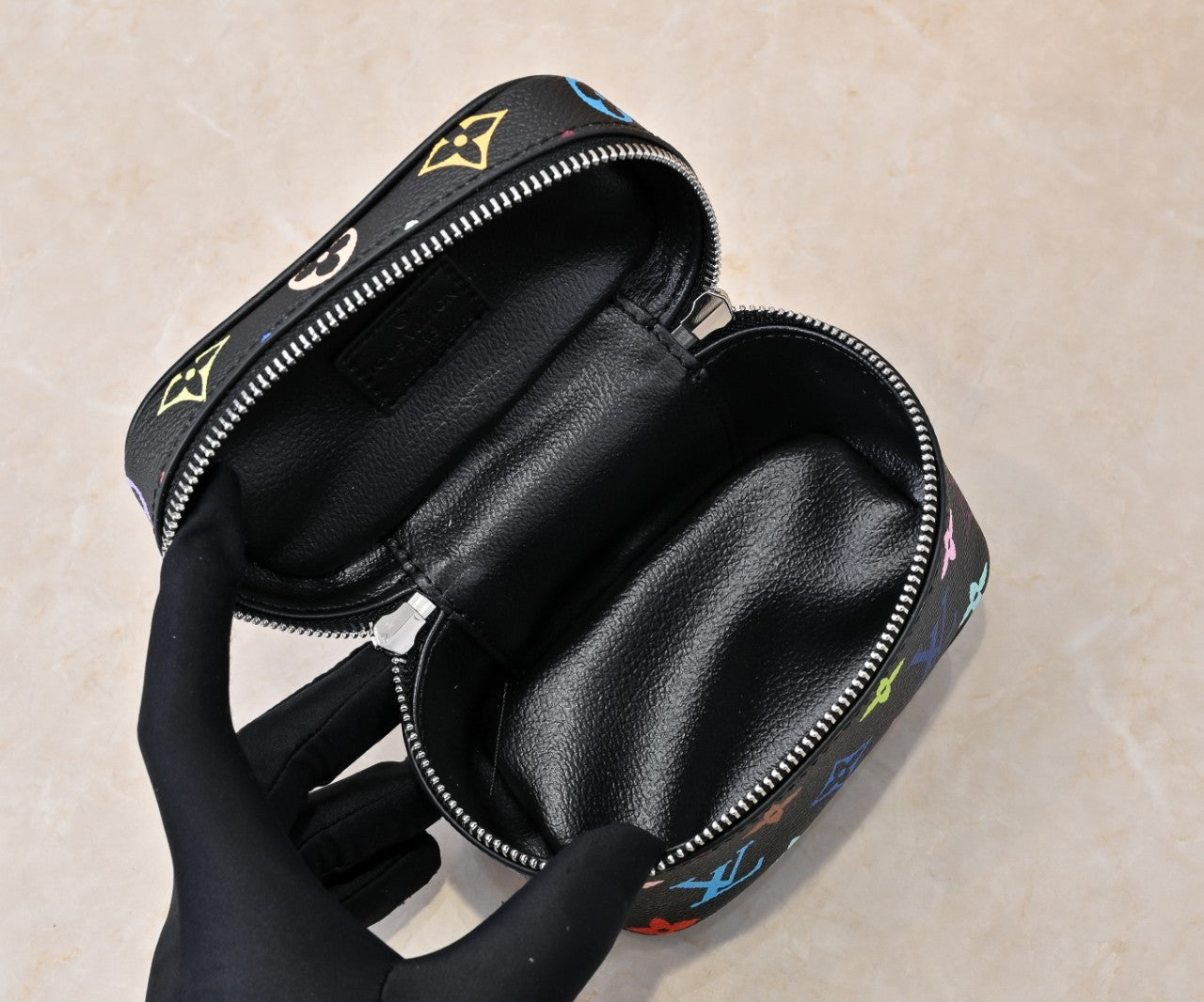 15XE11BDE Stylish leather bag