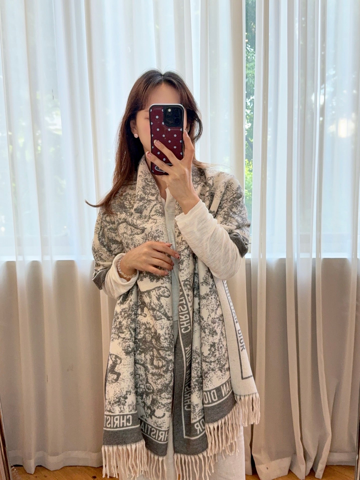 185ZD70WDE Stylish Winter Scarves