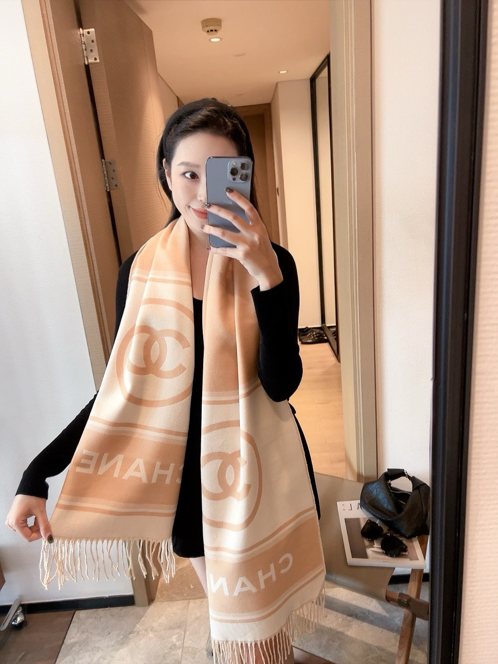 185ZC9WDE Stylish Winter Scarves