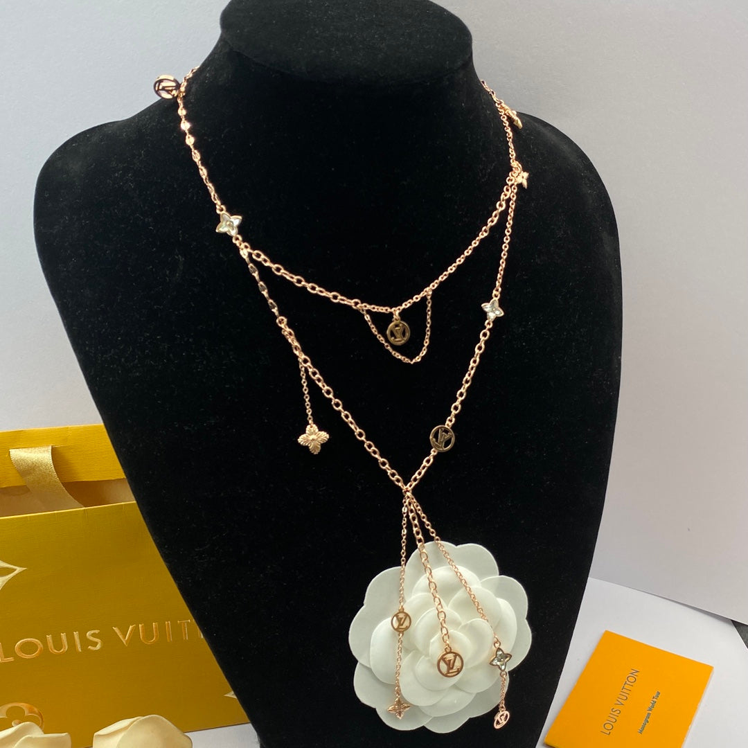 1NE186XDE Stylish Necklaces