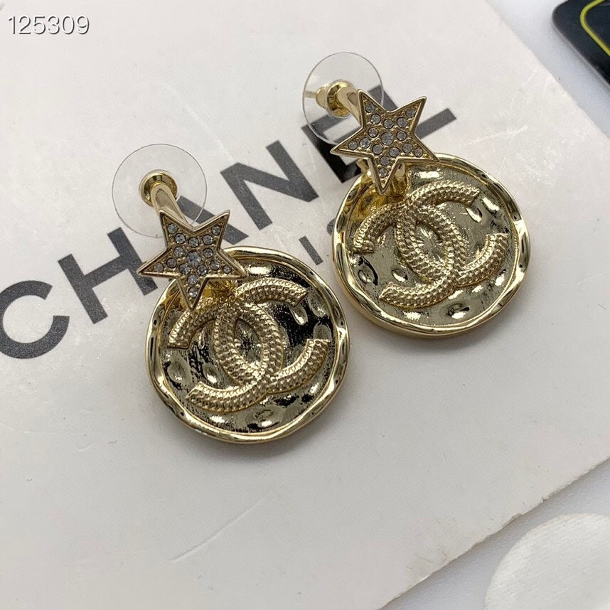 1YC92EDE Stylish Earrings