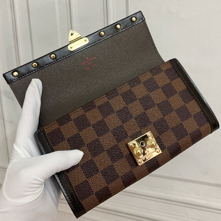 AE10BDE Stylish leather wallets