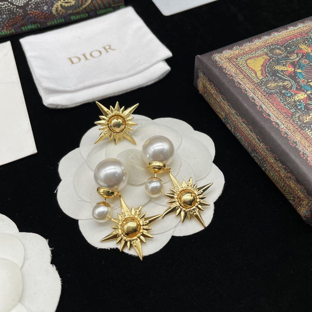 1YD38EDE Stylish Earrings