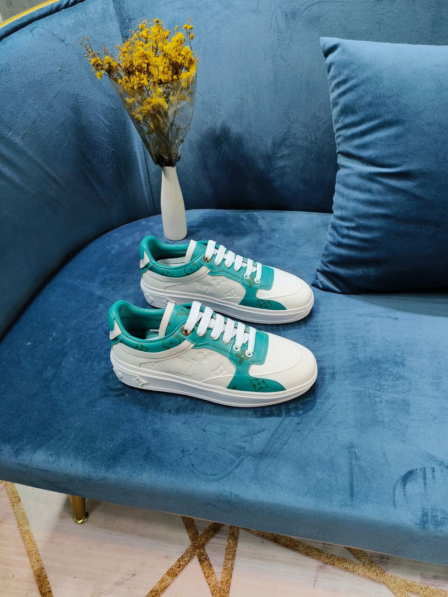 2YE45ZDE Stylish Sneakers