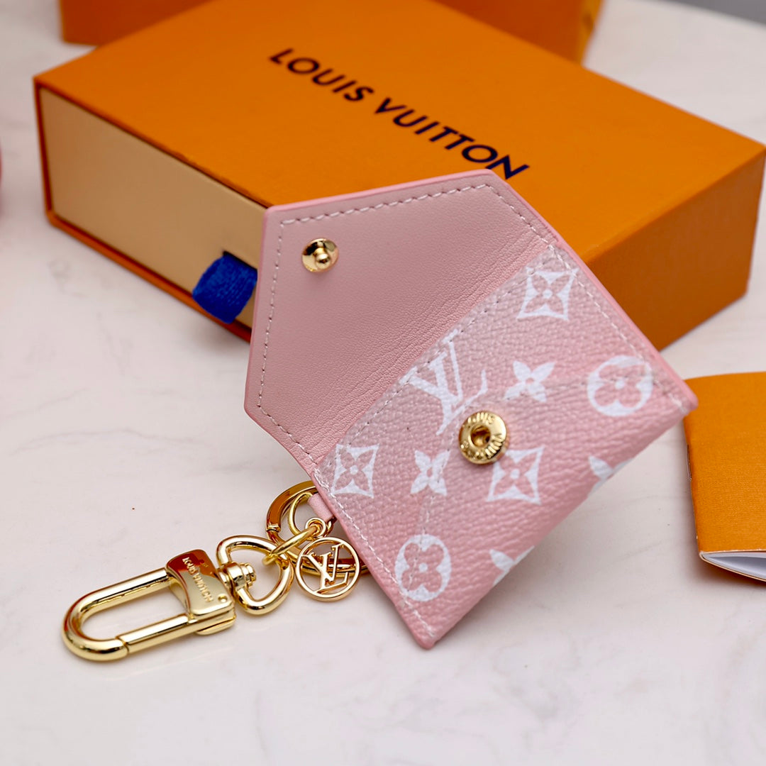 1E2ADE Stylish Keychains