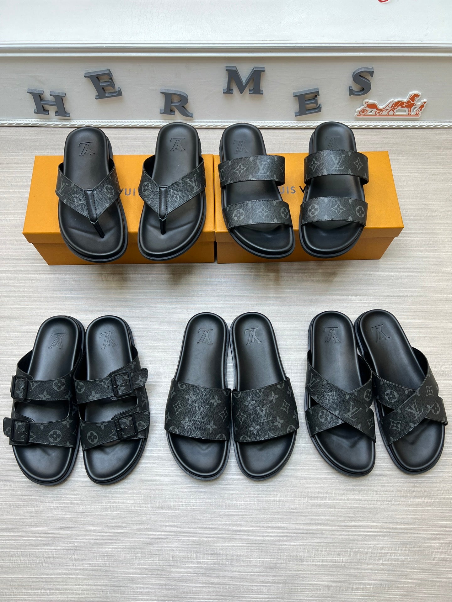 54E56ZDE Stylish slippers