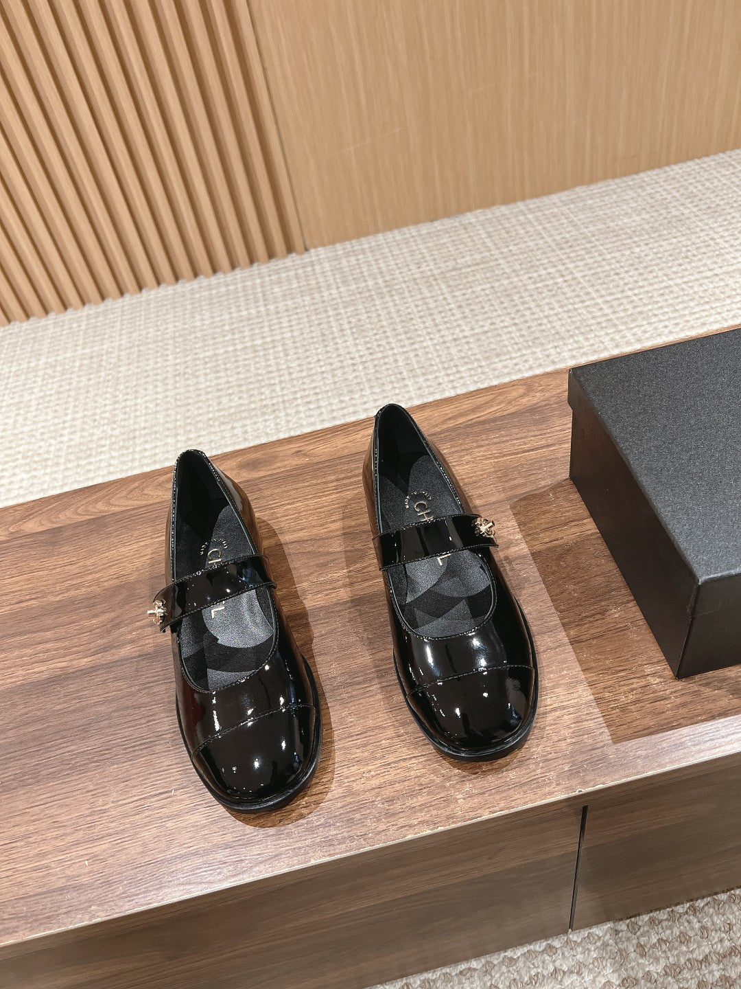 14C143ZDE Stylish Casual shoes