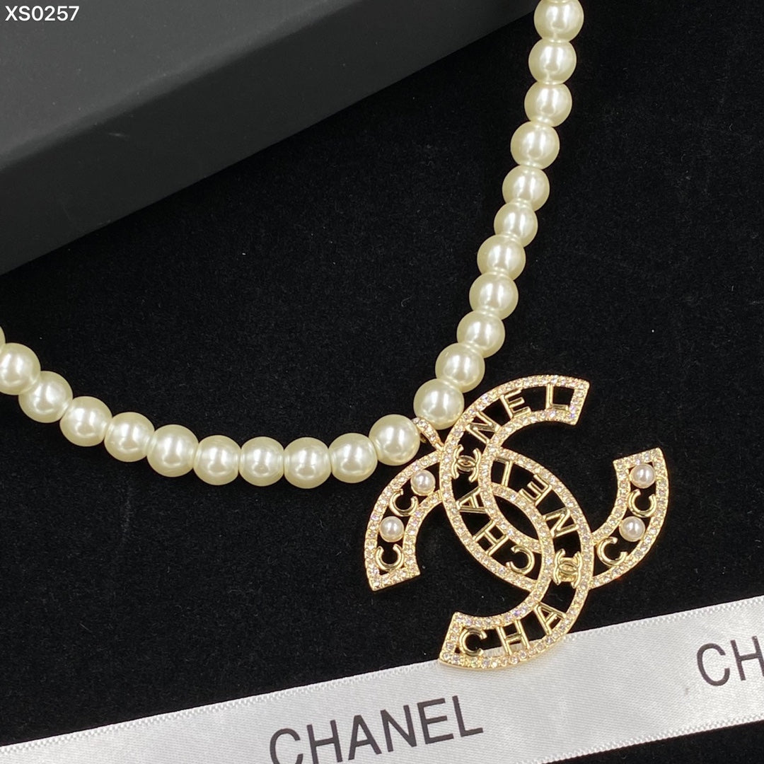 175RC83XDE Stylish Necklace