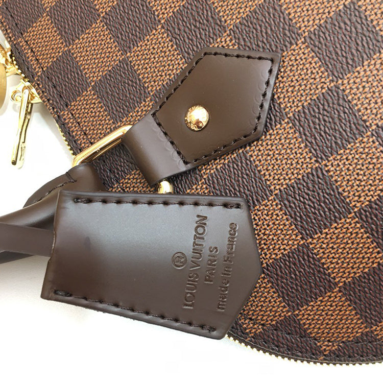 1E27BDE Stylish leather bag