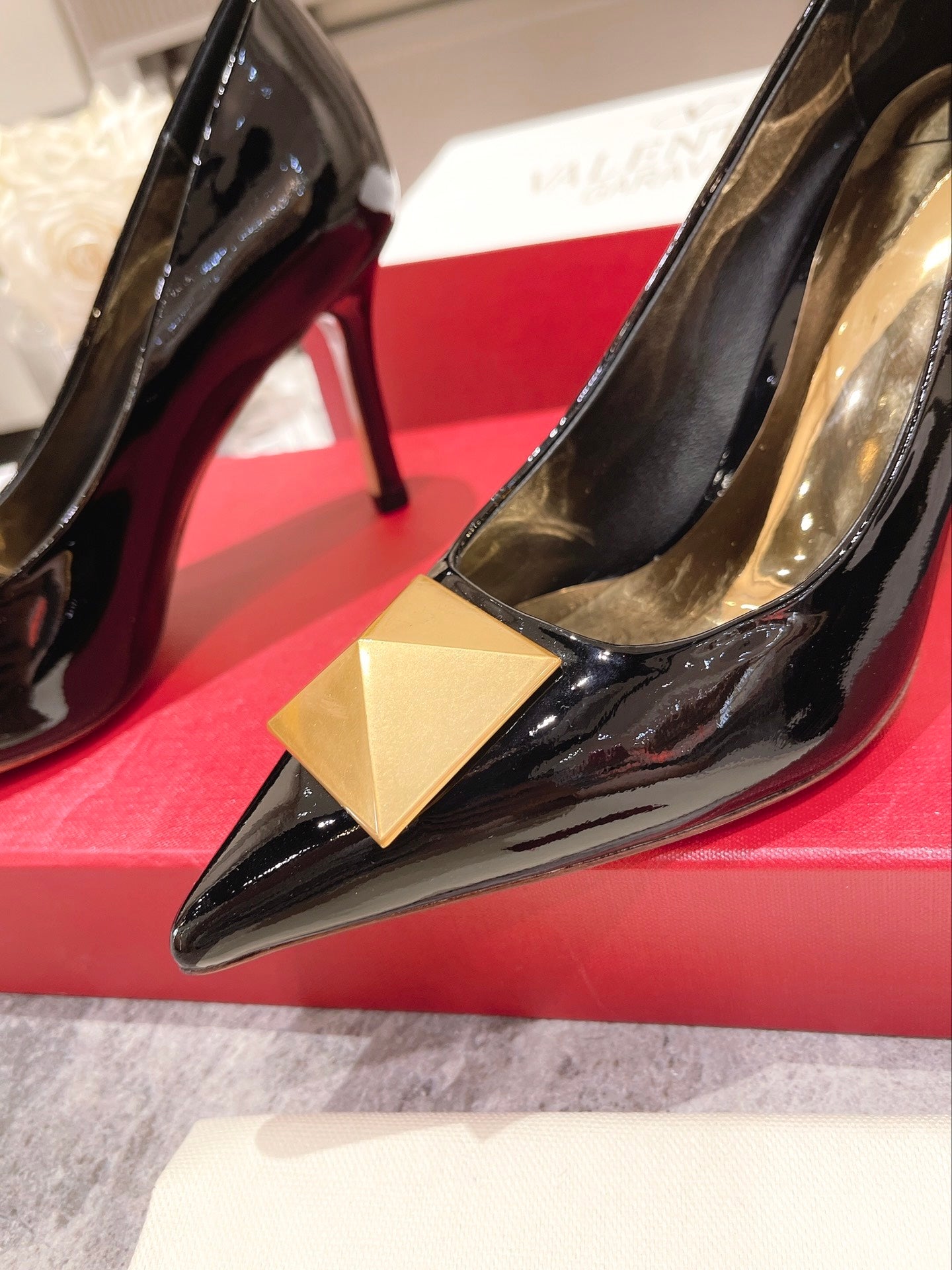 1WVL264ZDE Stylish sandals High heels