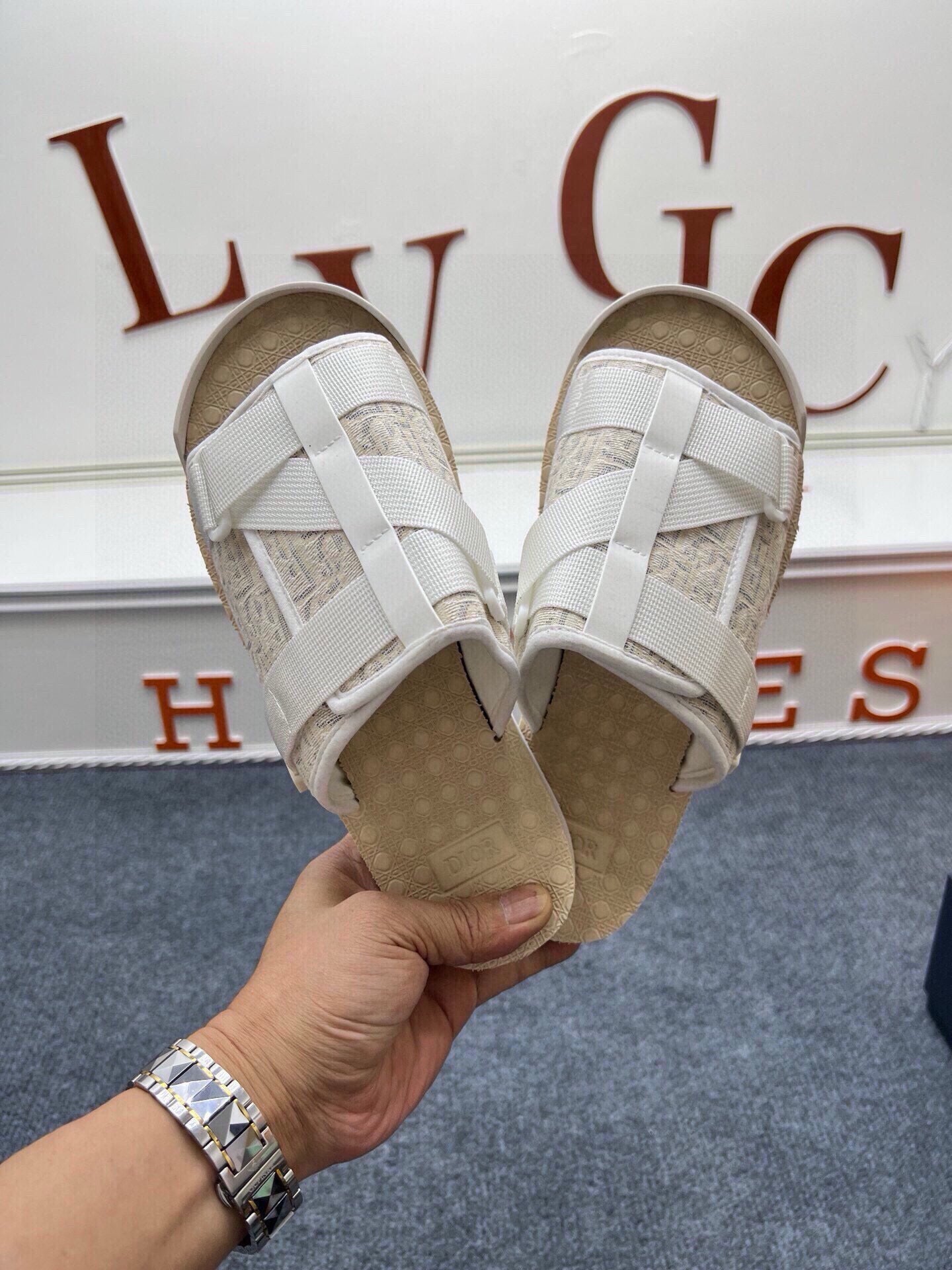 535ZD305ZDE Stylish Slippers