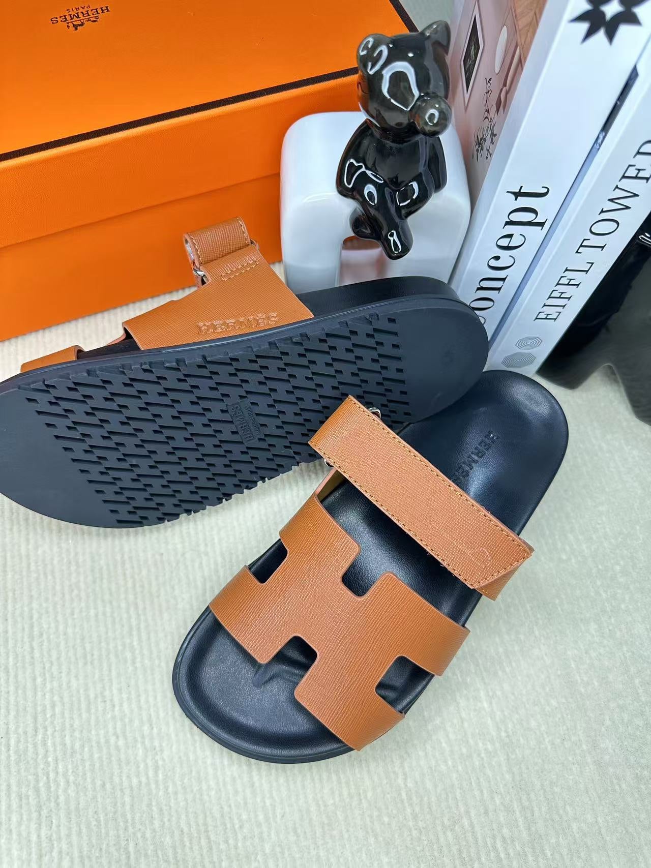 255QH27ZDE Stylish leather shoes
