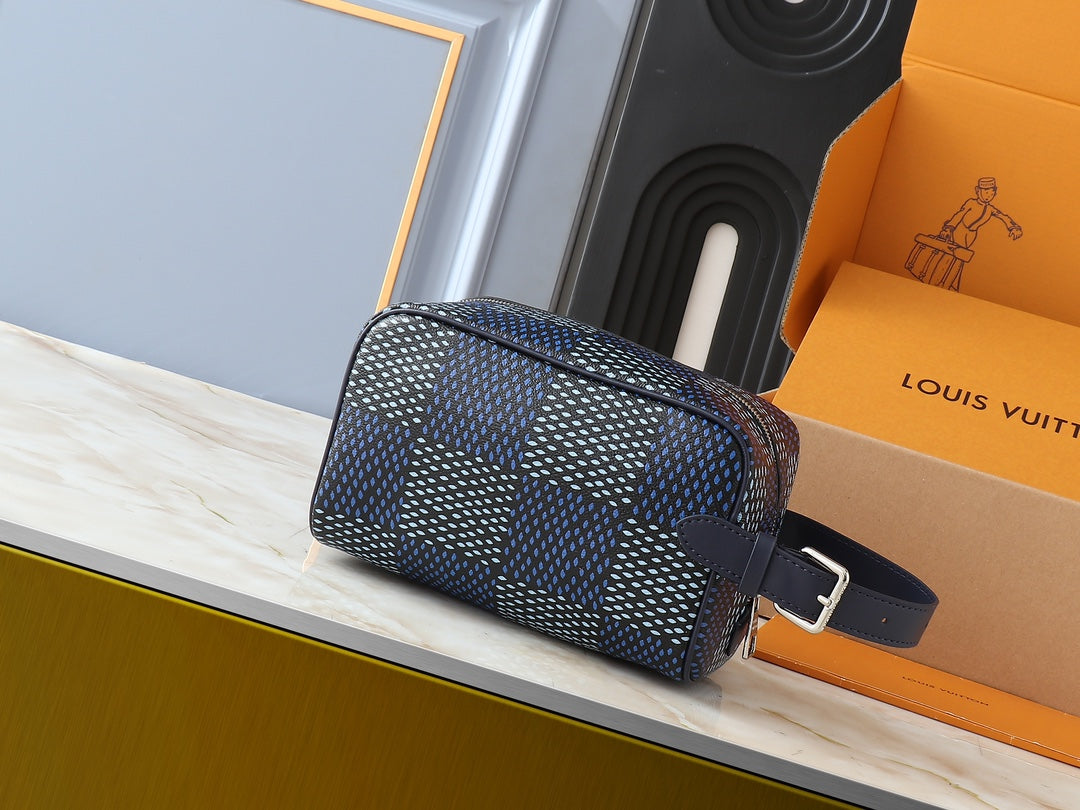 15RE69BDE Stylish leather bag