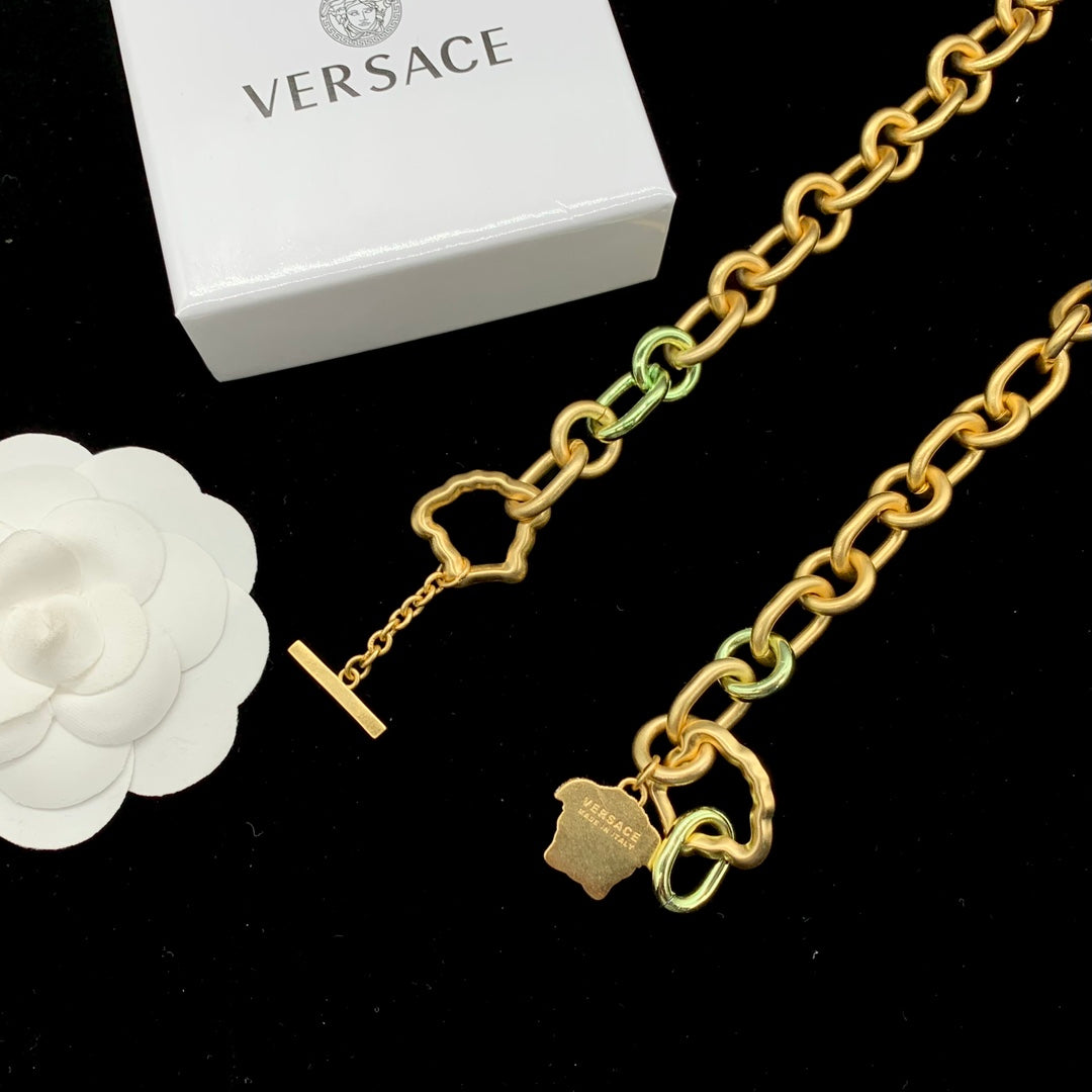 175RV71XDE Stylish Necklace . Bracelets.Earrings .