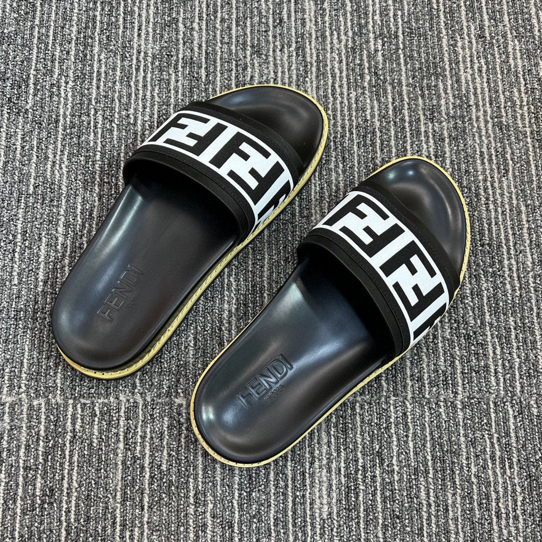 5XF103ZDE Stylish Slippers