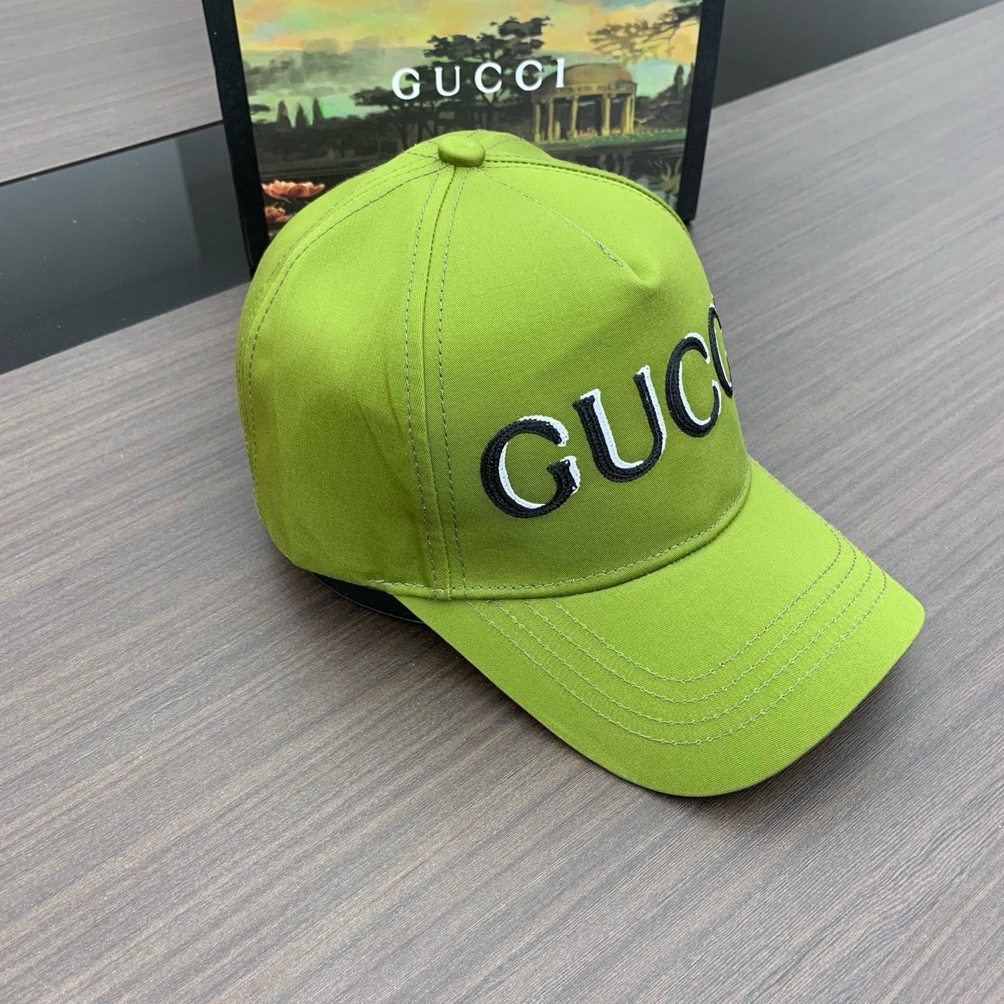 125ZB522MDE Stylish hats