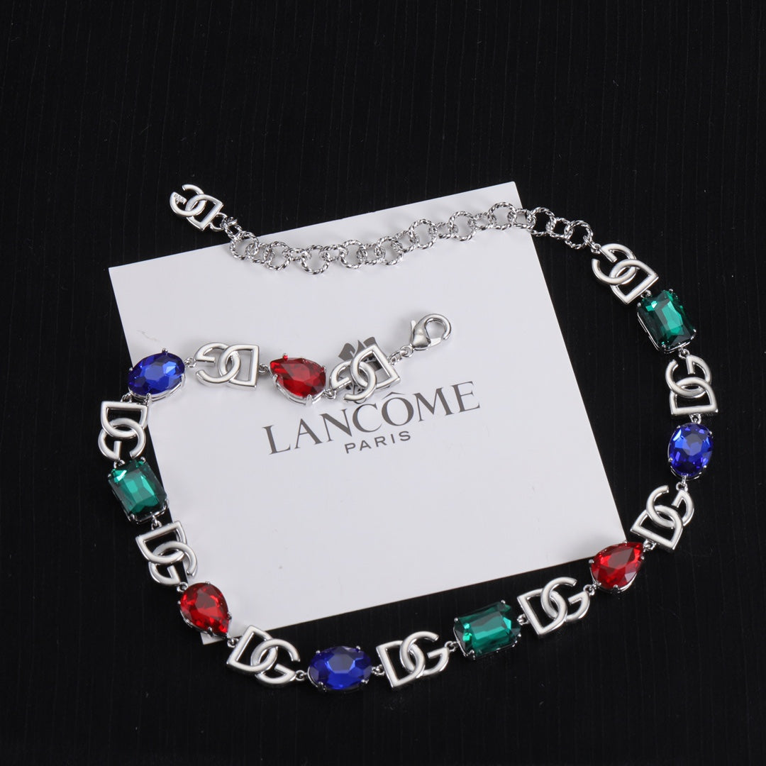 1XA5833XDE Stylish Earrings Bracelets Necklaces