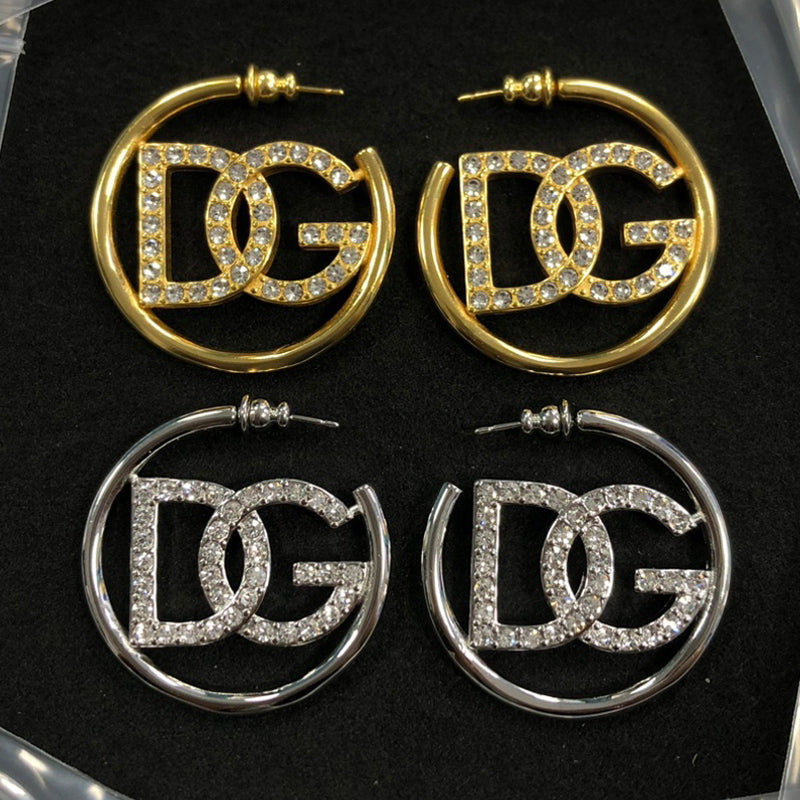 14A698EDE Stylish Earrings