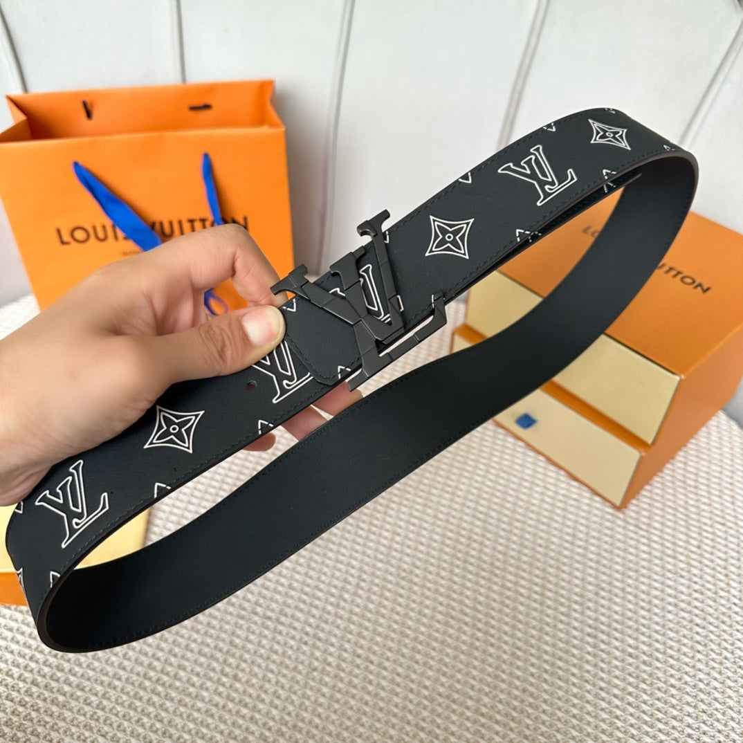 14E150PDE Stylish High quality belt With full package