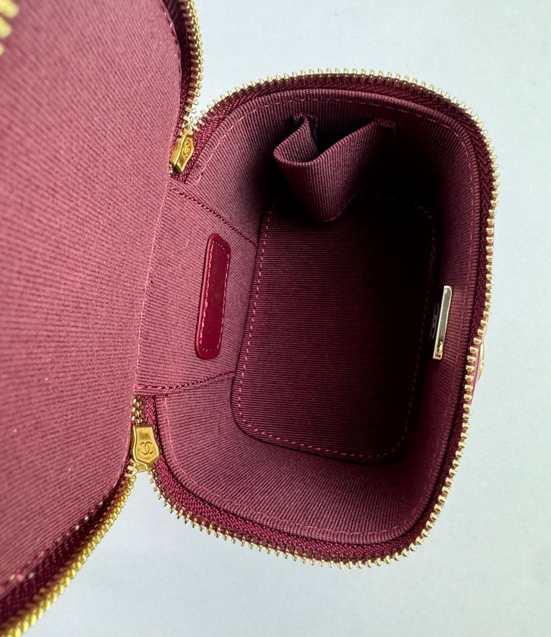 195BC4BDE Stylish bag