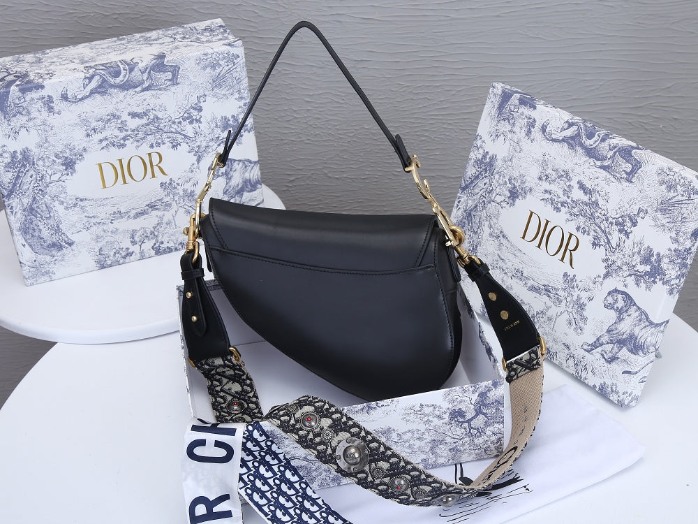5D11BDE Stylish leather bag