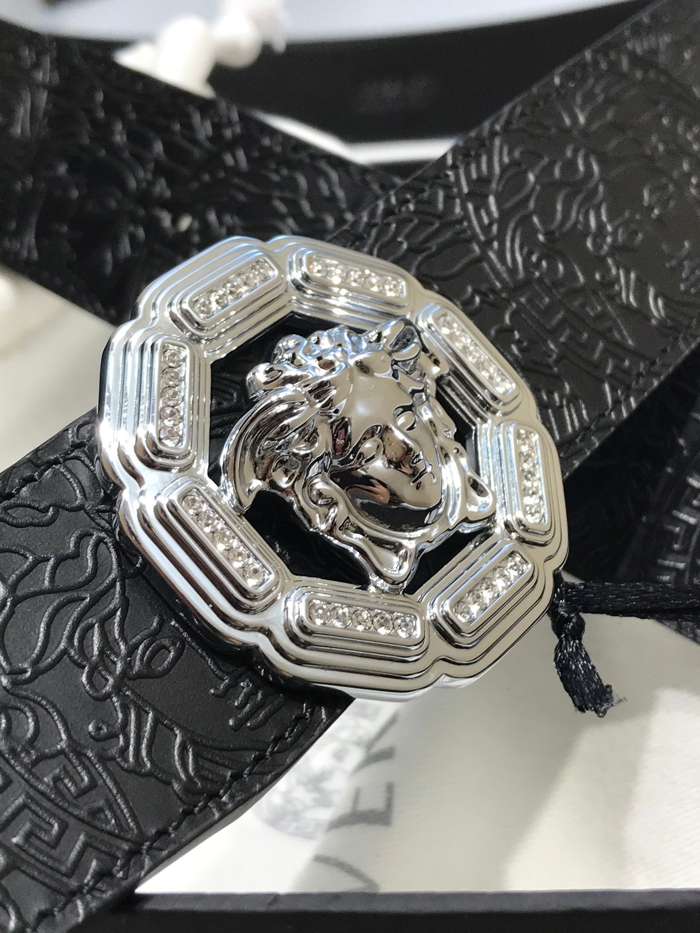 14V87PDE Stylish High quality belt With full package