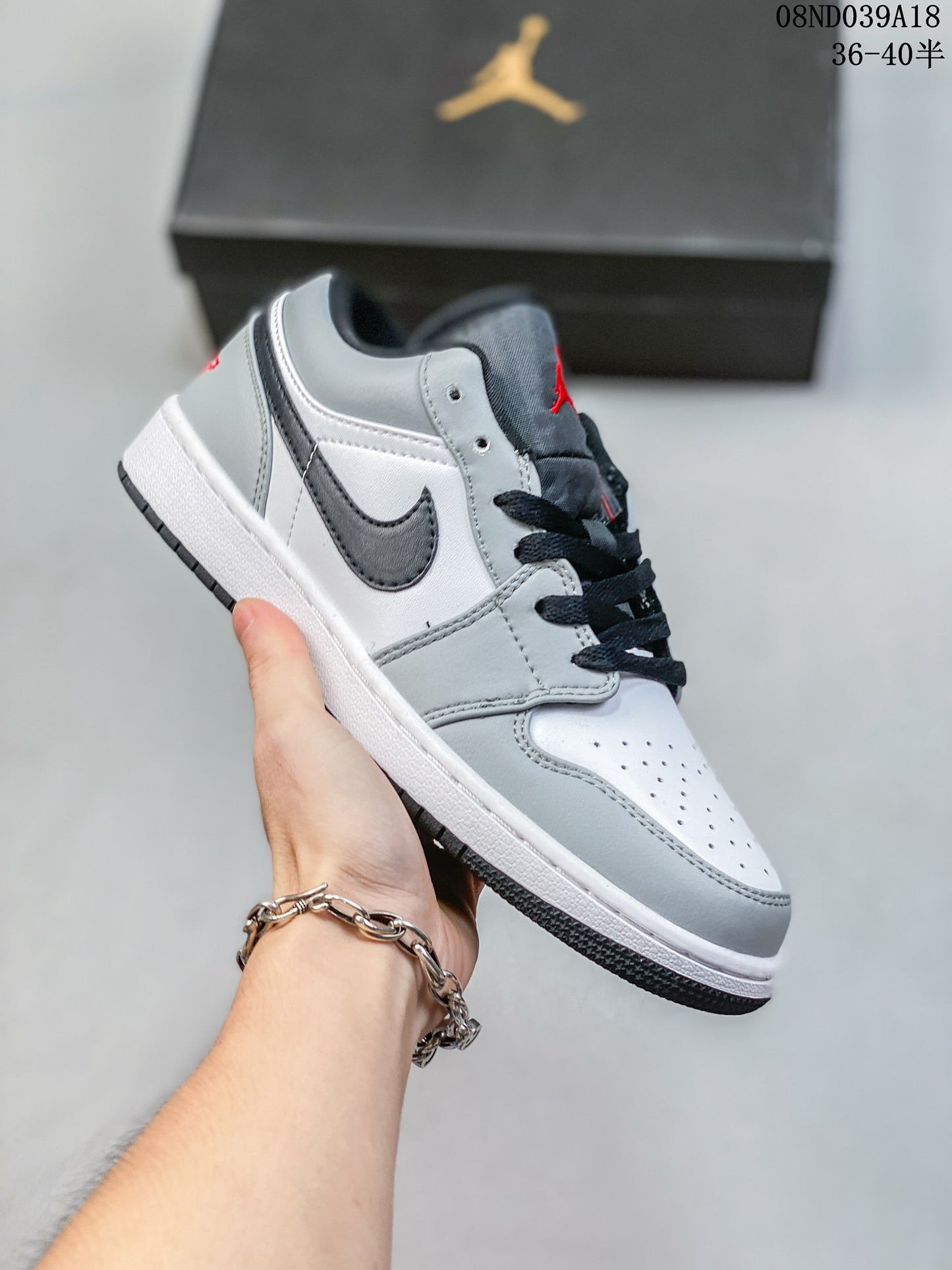 4YN55ZDE Stylish Sneakers (No Box, August-October Big Sale)