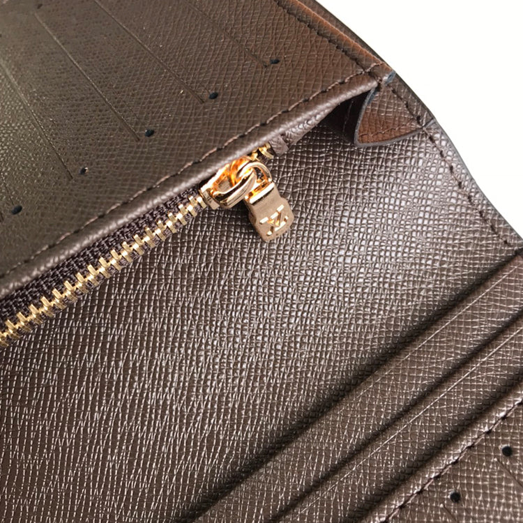 E2BDE Stylish leather wallets