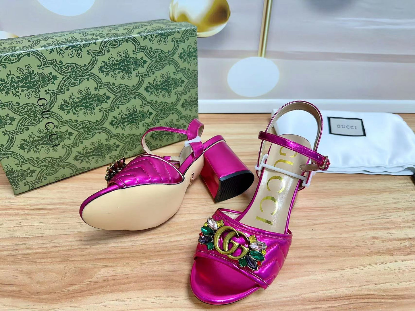 14B183ZDE Stylish High heels Heel height 7cm