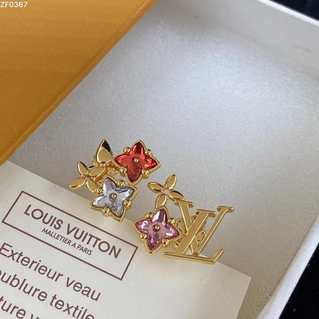 1E253EDE Stylish Earrings