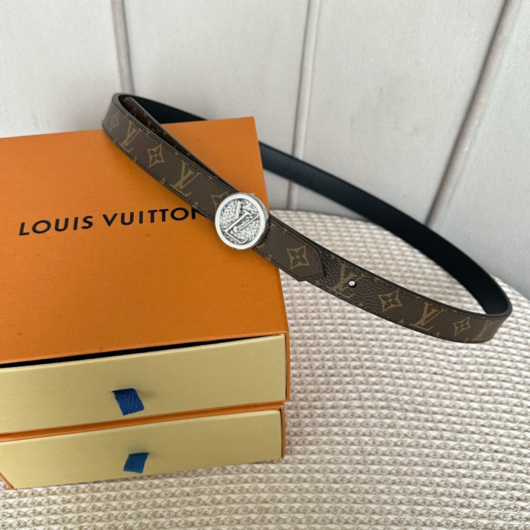 14E144PDE Stylish High quality belt With full package