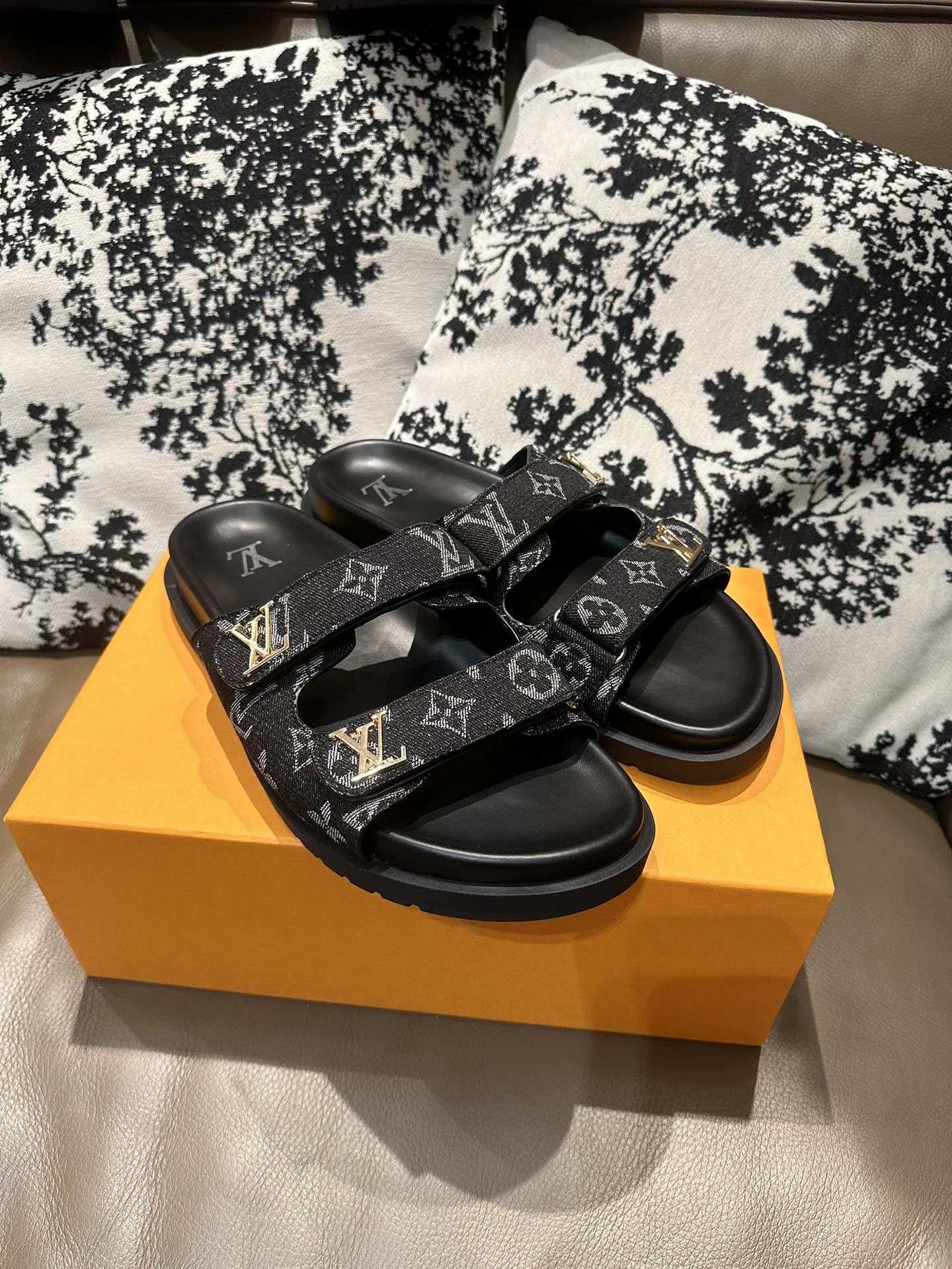 285ZE29ZDE Stylish leather Shoes