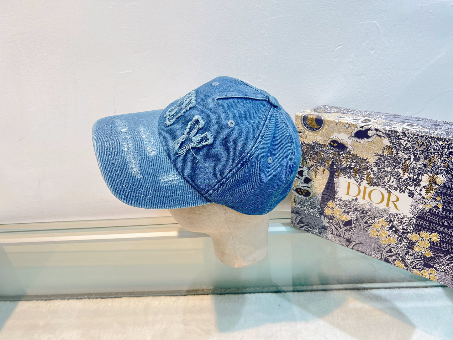 125ZA505MDE Stylish hats