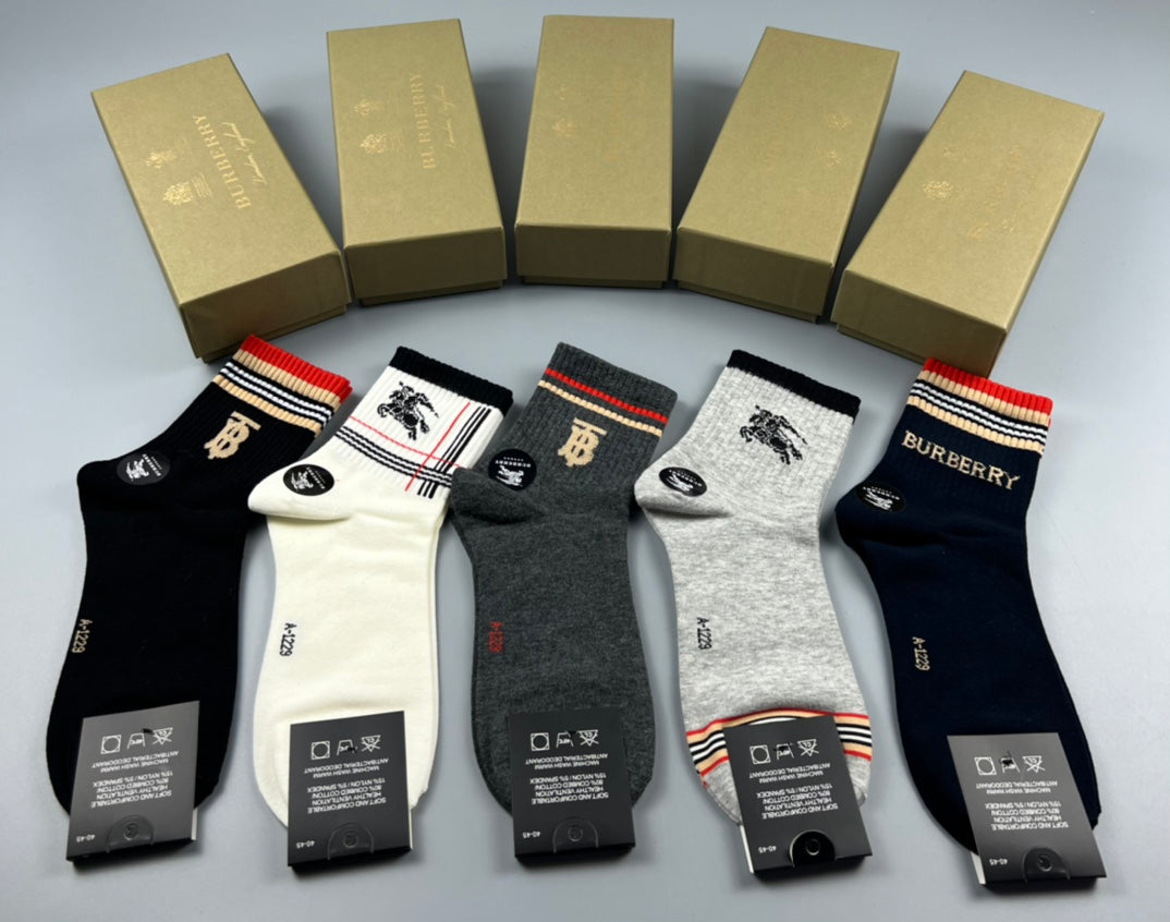 235QR66SDE Stylish socks(5 pairs )