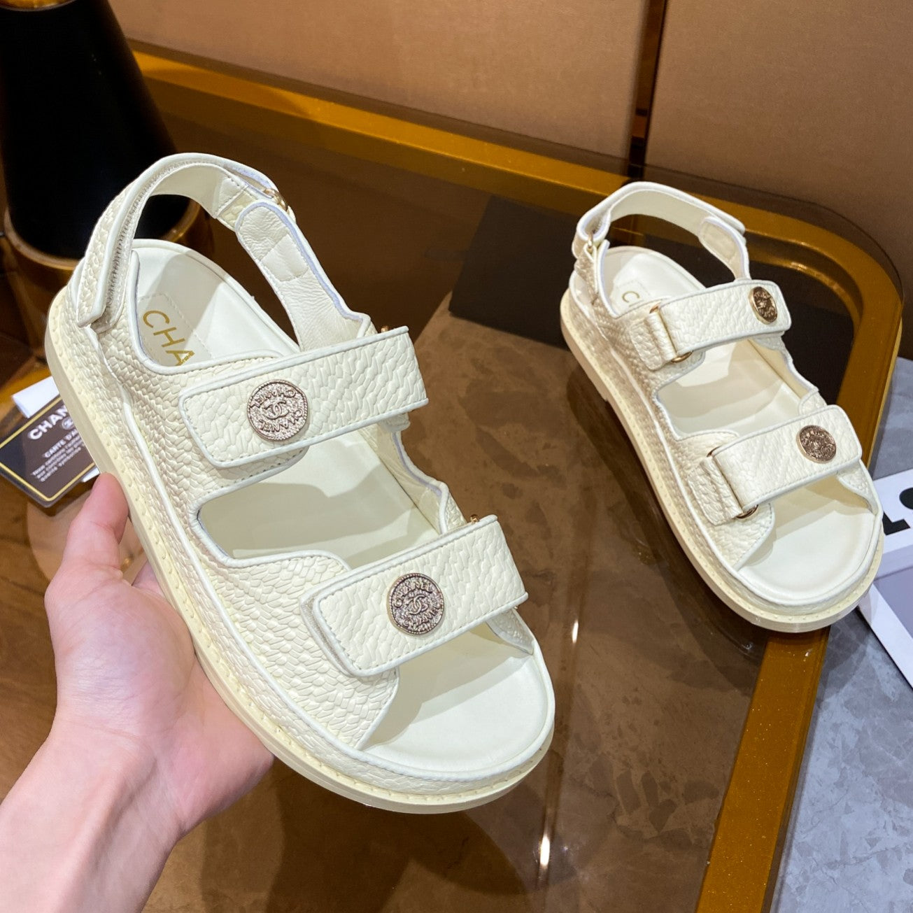255QC49ZDE Stylish leather shoes