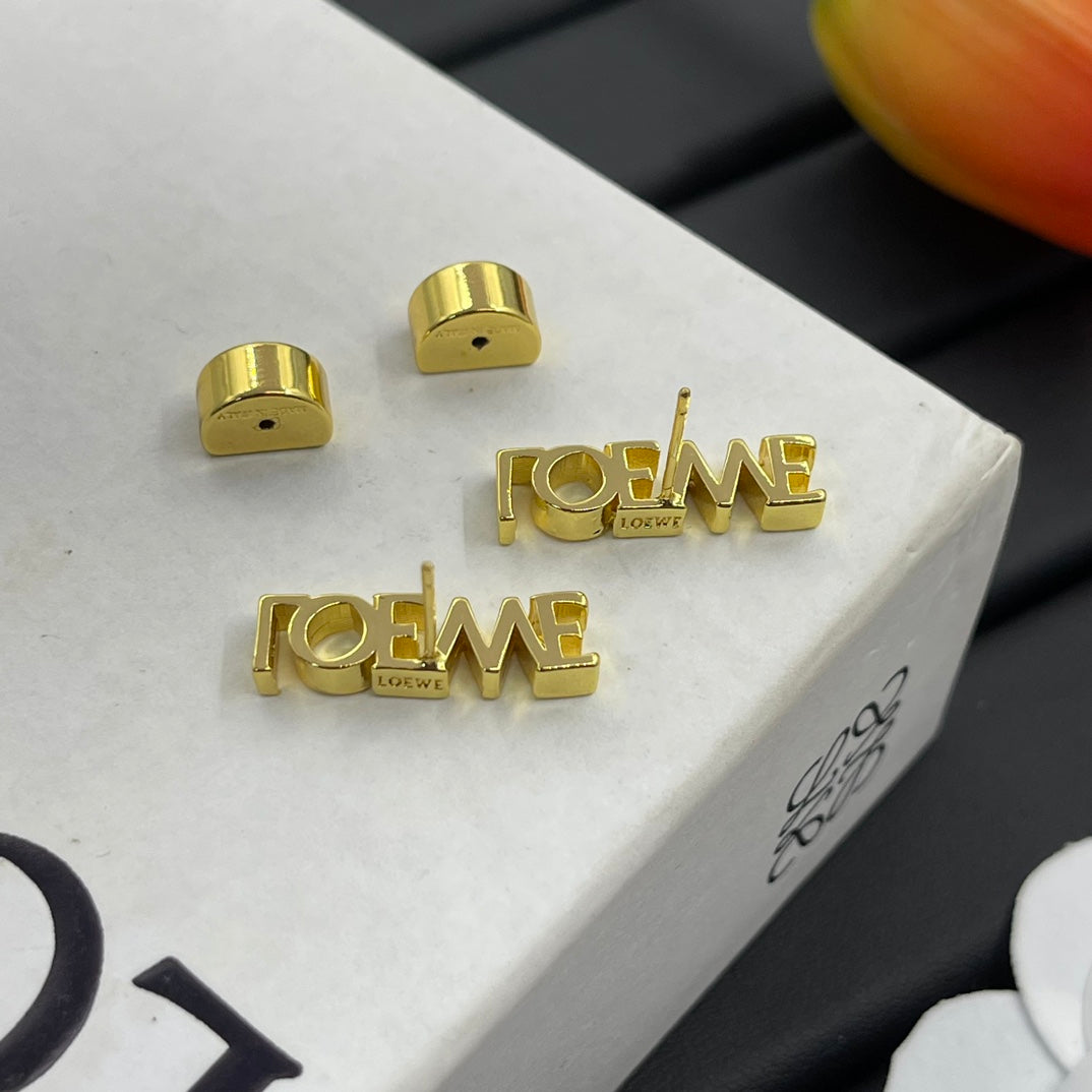14A754EDE Stylish Earrings