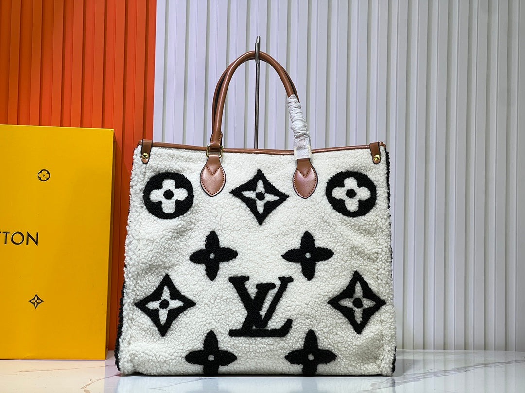 15RE41BDE Stylish bag