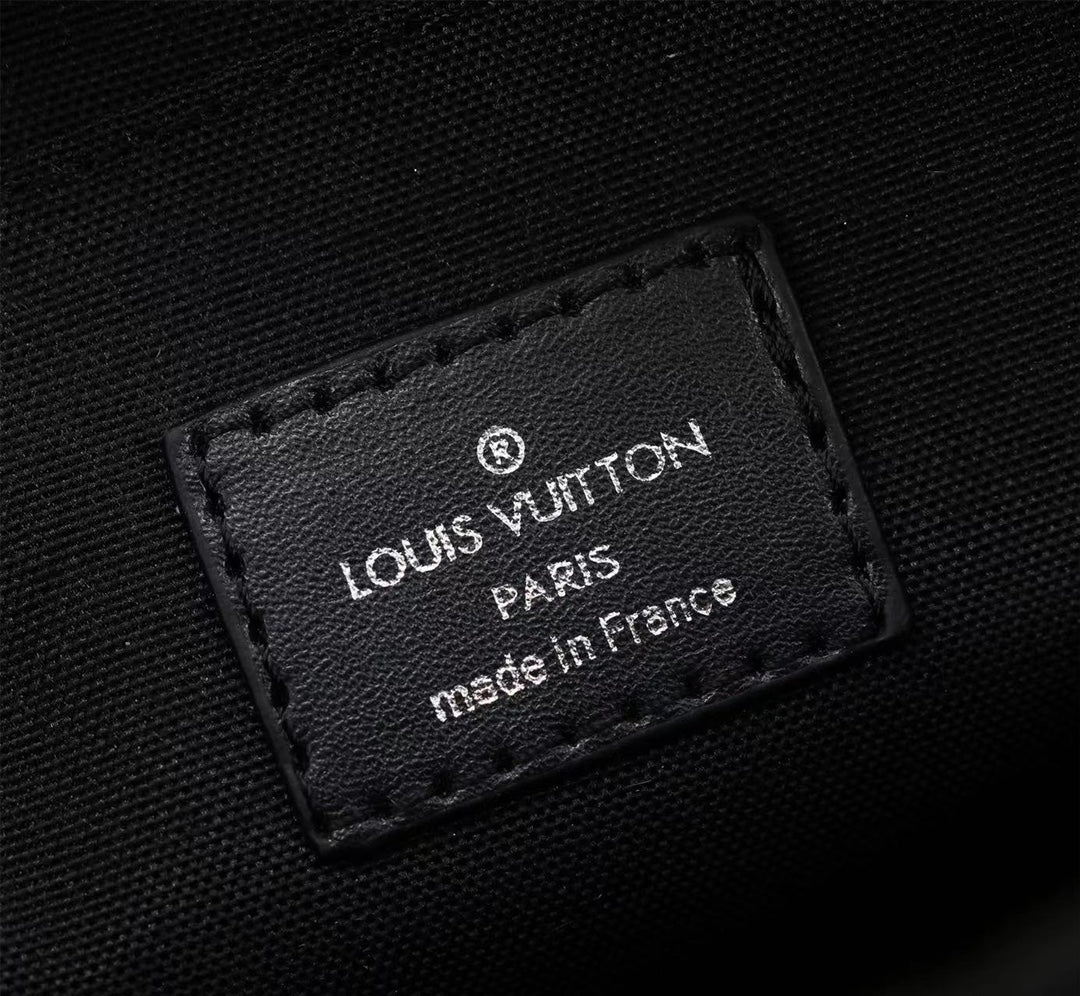 2XE137BDE Stylish leather bag