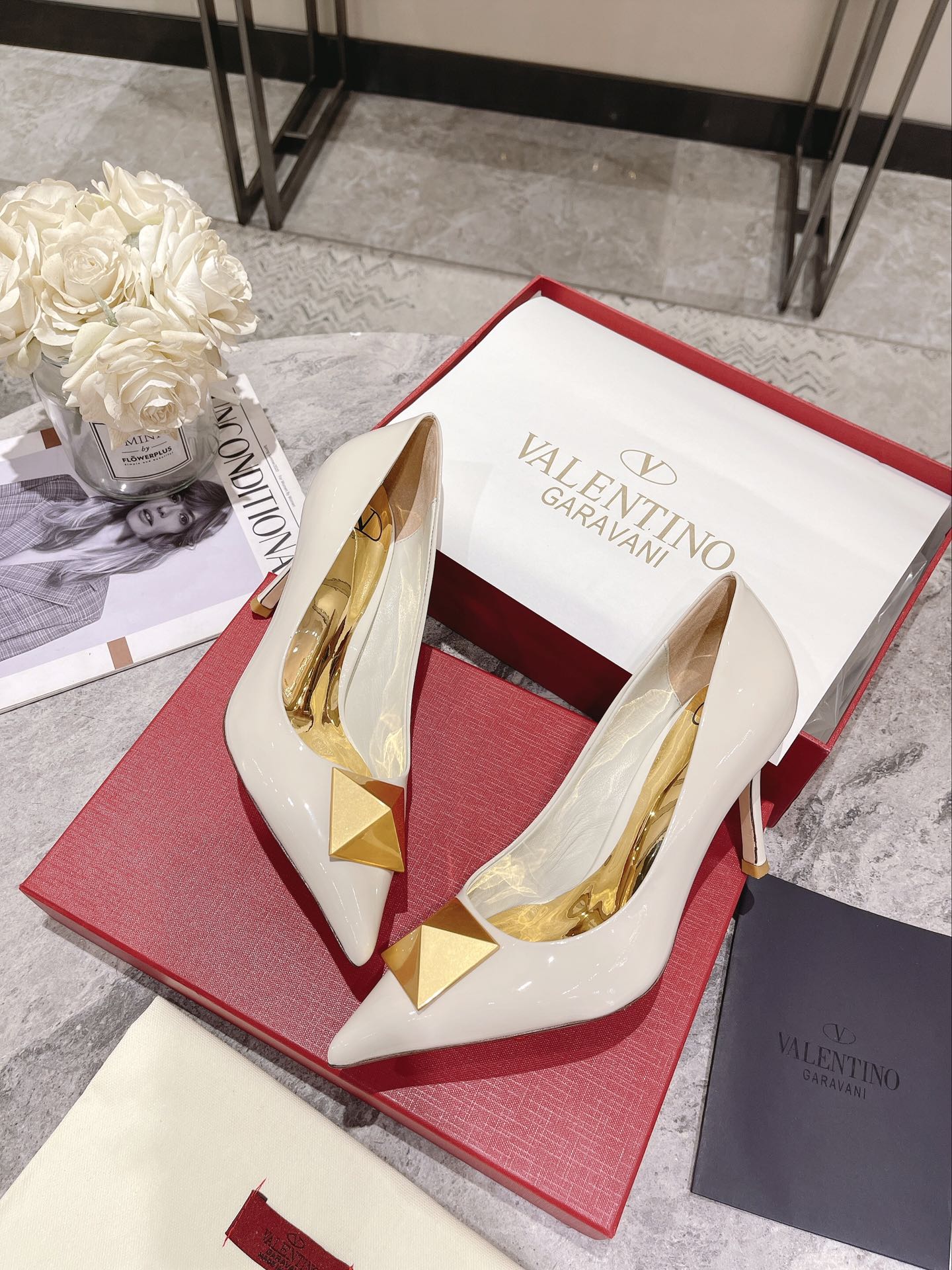 1WVL264ZDE Stylish sandals High heels