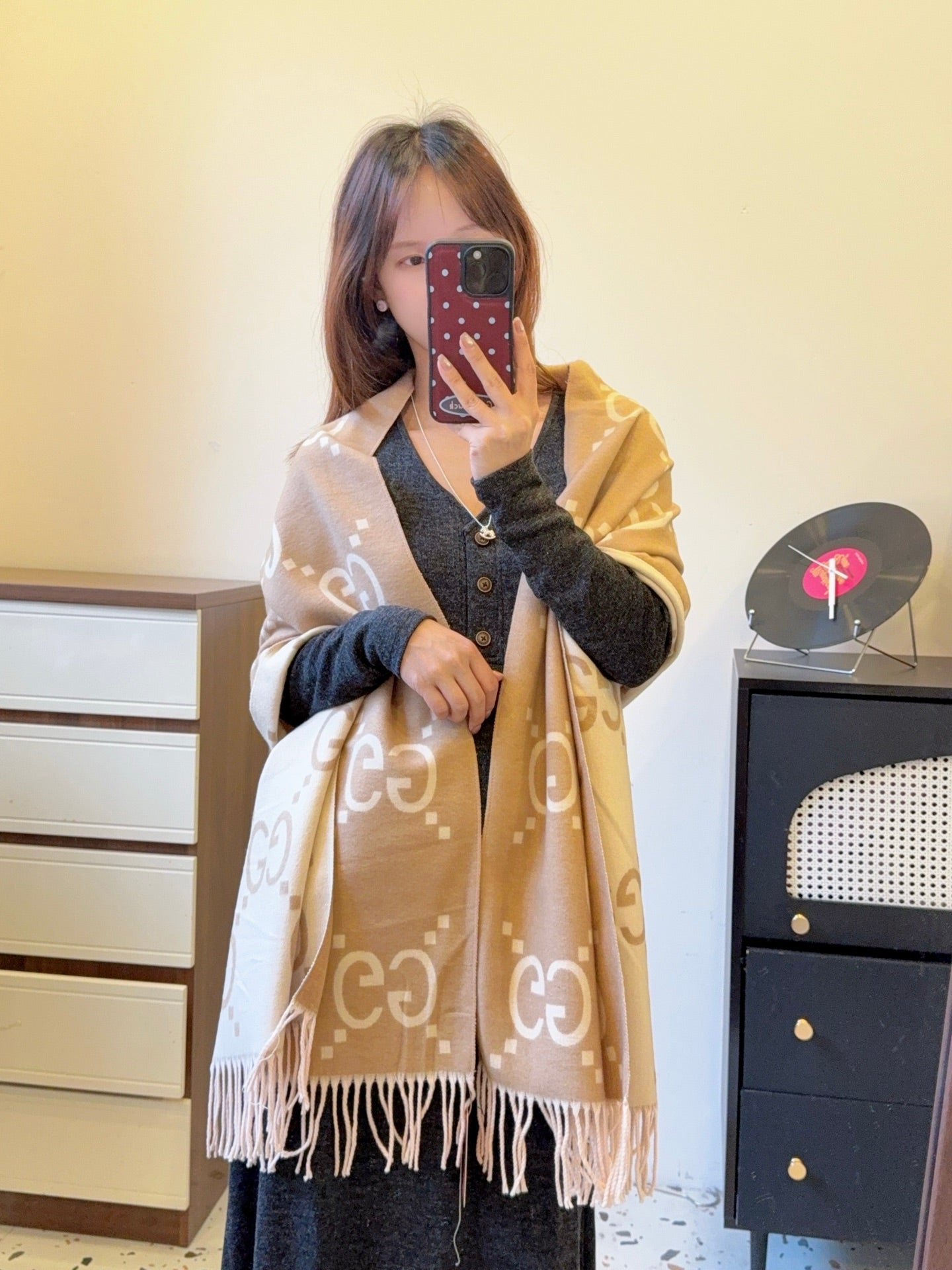 175RB2WDE Stylish Winter Scarves
