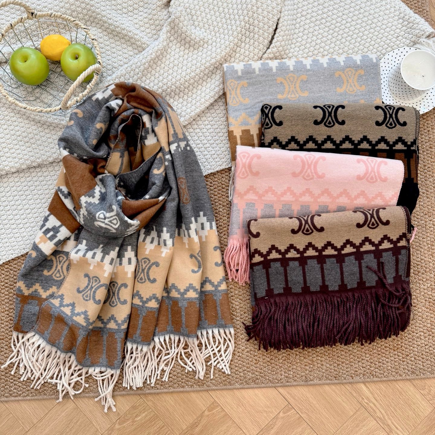 185ZN61WDE Stylish Winter Scarves