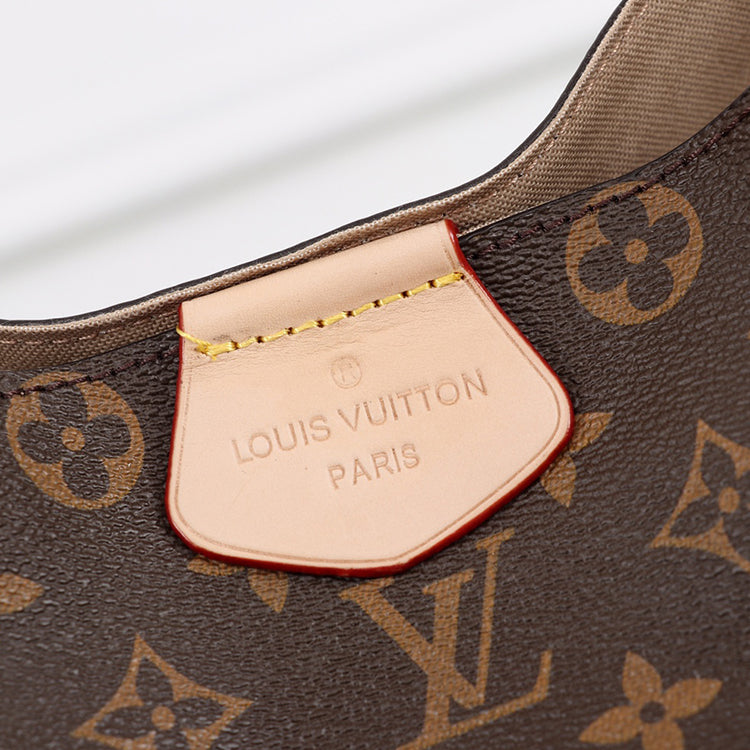 1E84BDE Stylish leather bag