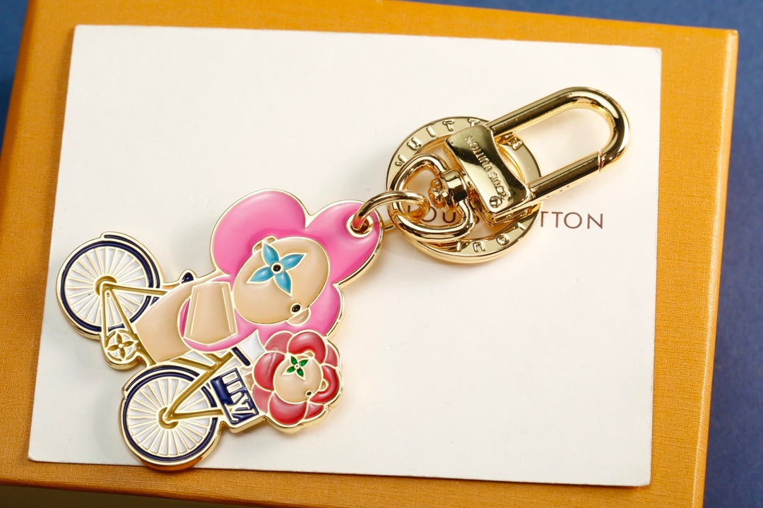 14E6ADE Stylish key closure