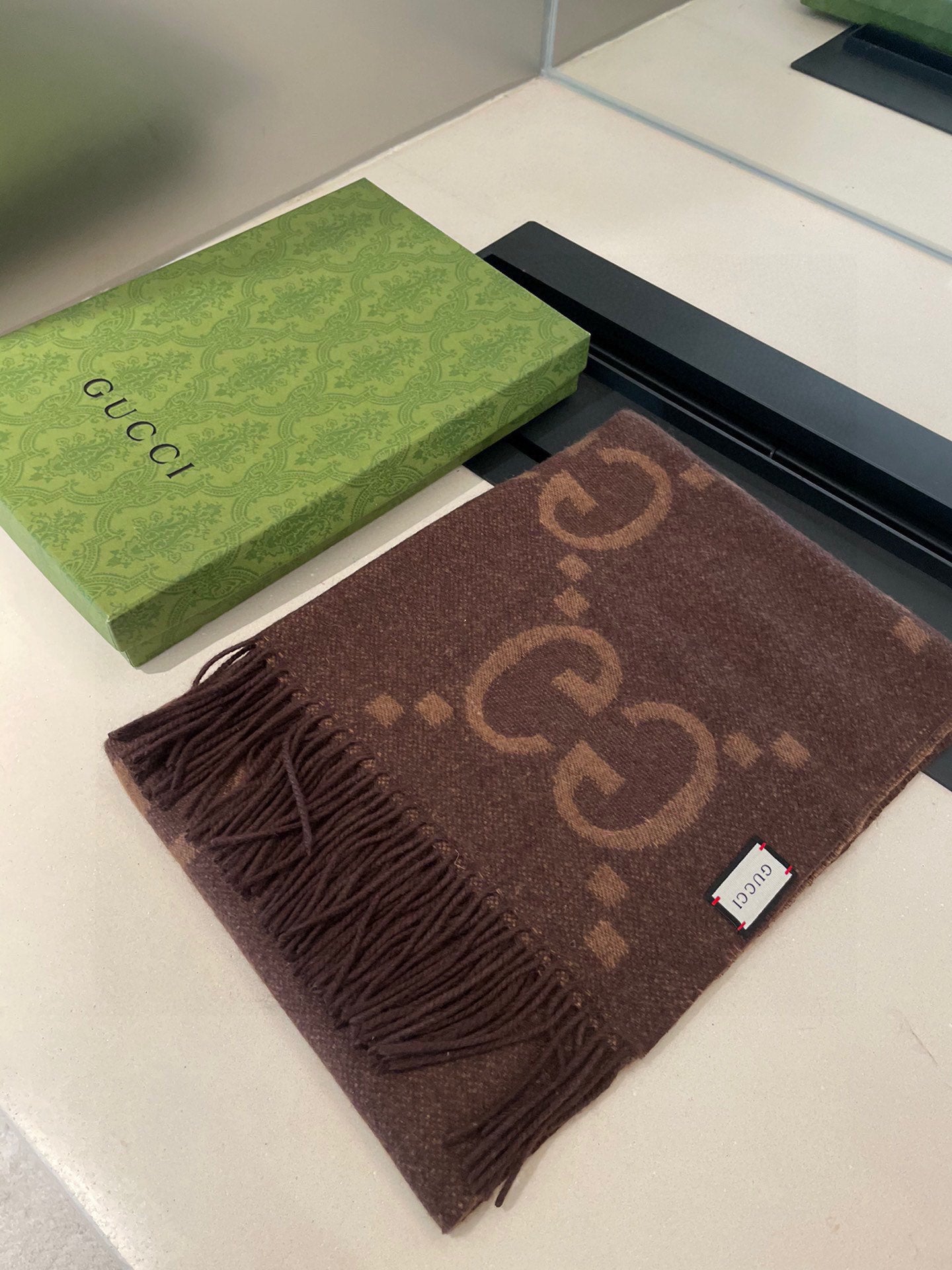 175RB28WDE Stylish Winter Scarves
