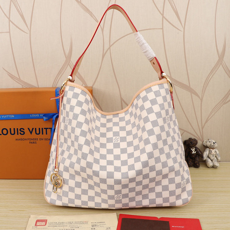 1E86BDE Stylish leather bag