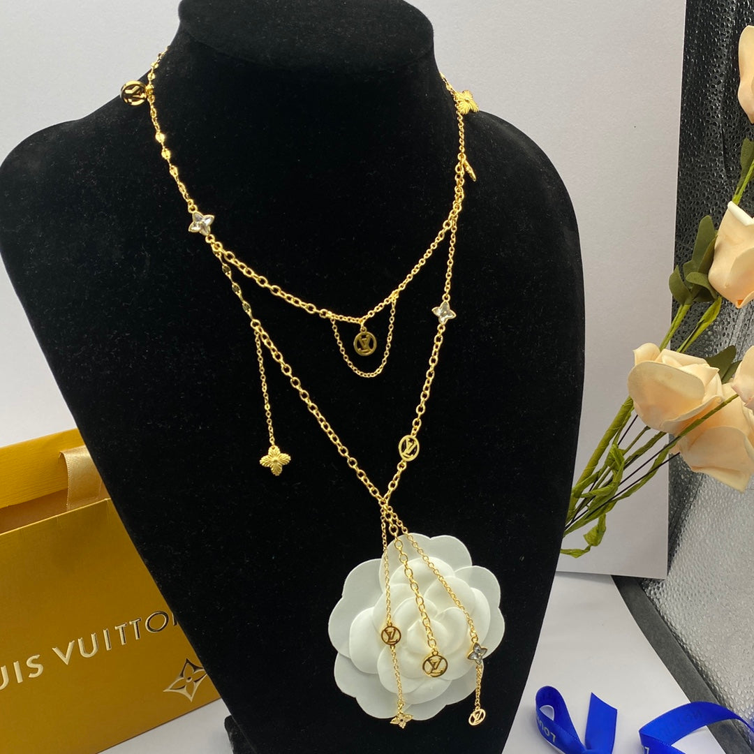 1NE186XDE Stylish Necklaces