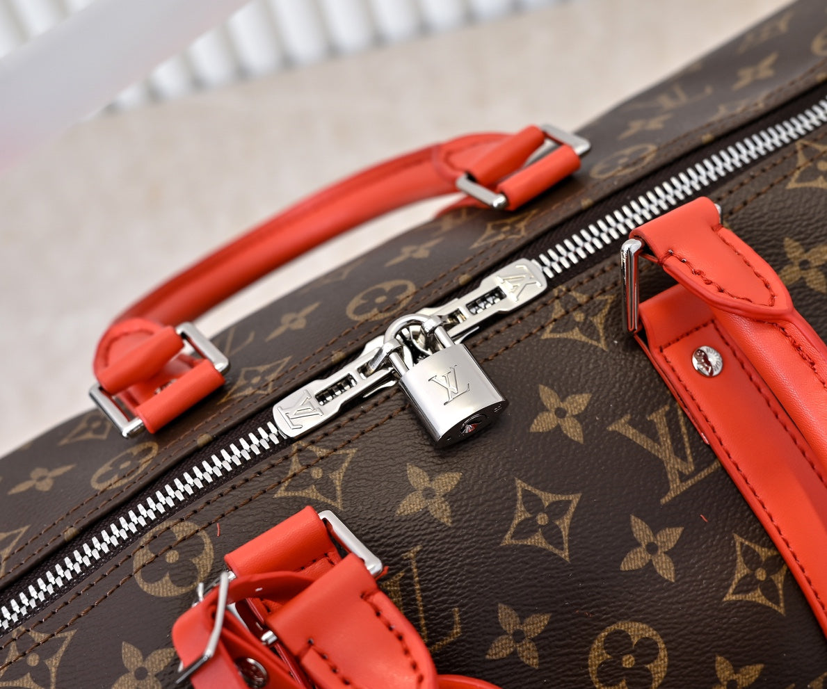 165NE89BDE Stylish leather luggage bags