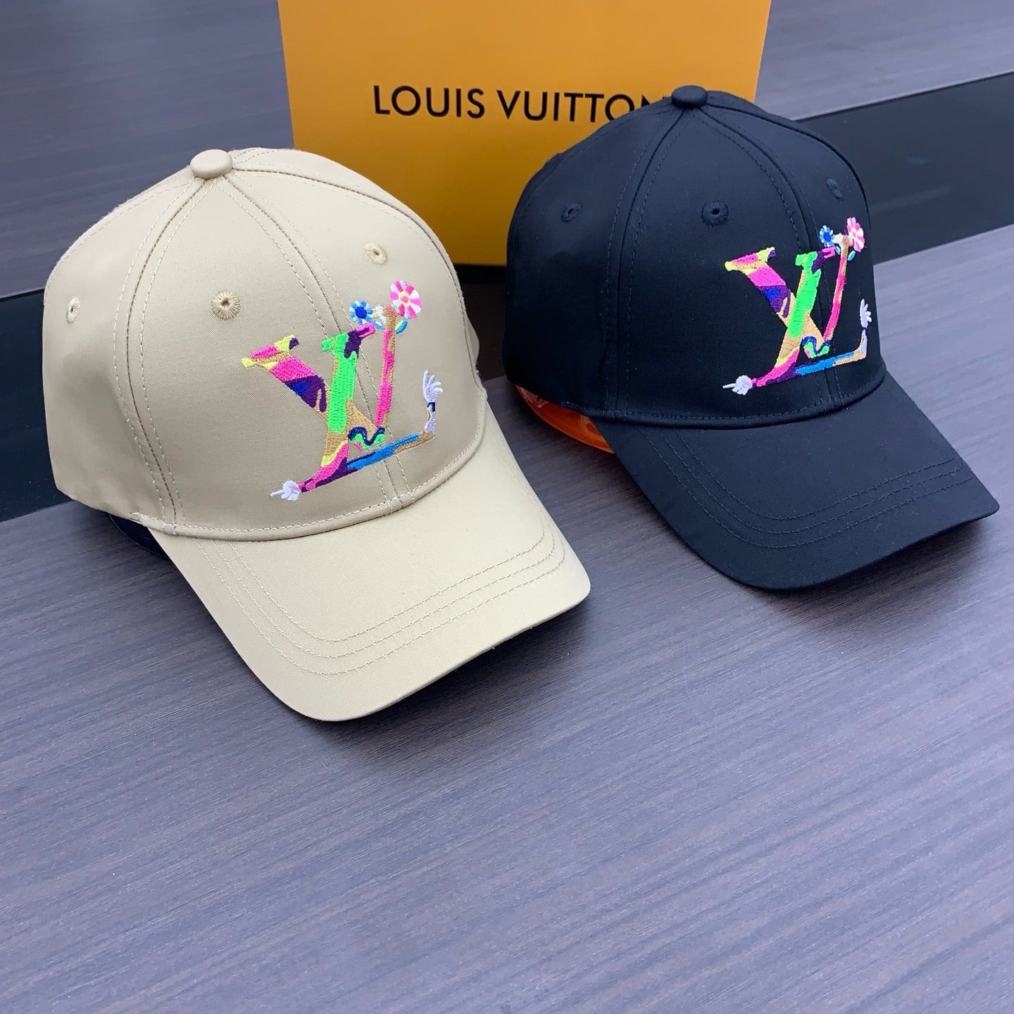 125ZE517MDE Stylish hats