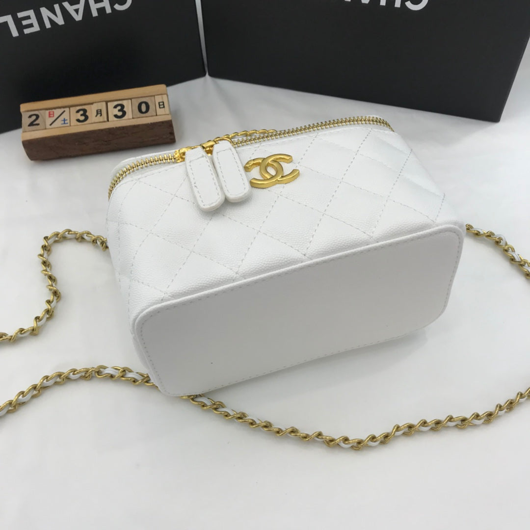 155XC28BDE Stylish leather bag